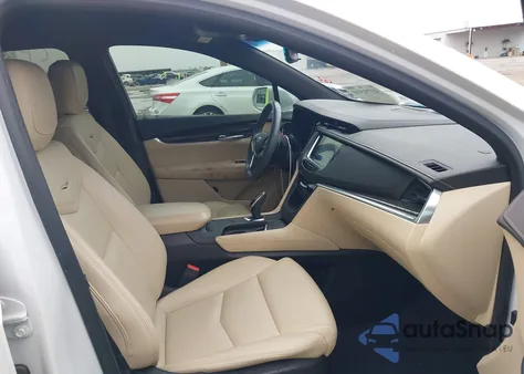 2018 Cadillac Xt5 Standard z USA, uszkodzony, nr VIN 1GYKNARS8JZ159733